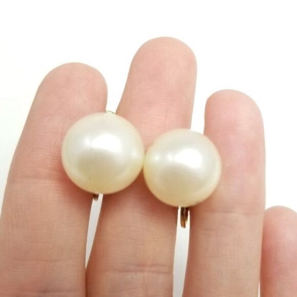 Vintage Richelle Fauc Pearl Clip On Earrings, Classic Timeless Design, Estate - Picture 1 of 6